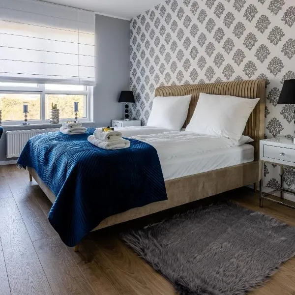 Symphony Baltica Towers Apartamenty，位于格但斯克的酒店