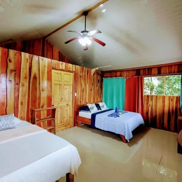 The Sunset Tucano Lodge，位于Isla Violin的酒店