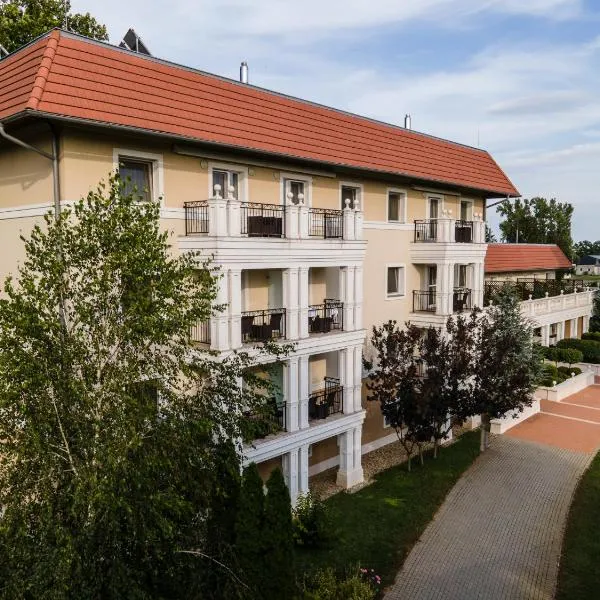 Arcanum Hotel，位于Mezőberény的酒店