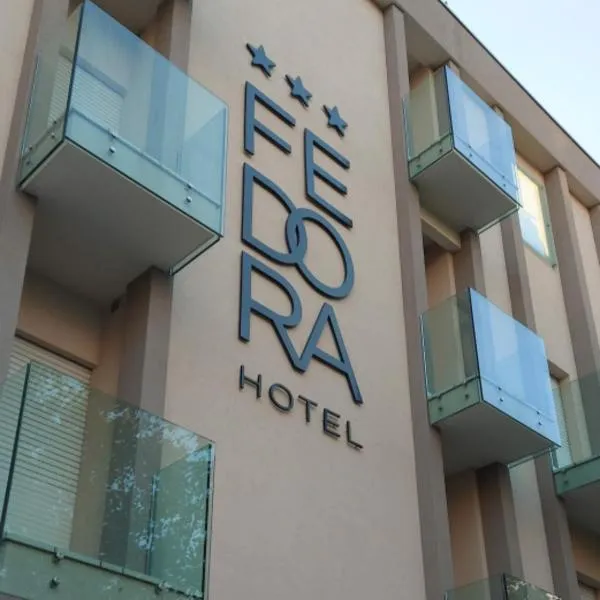 费多拉里米尼酒店，位于维塞尔贝拉的酒店