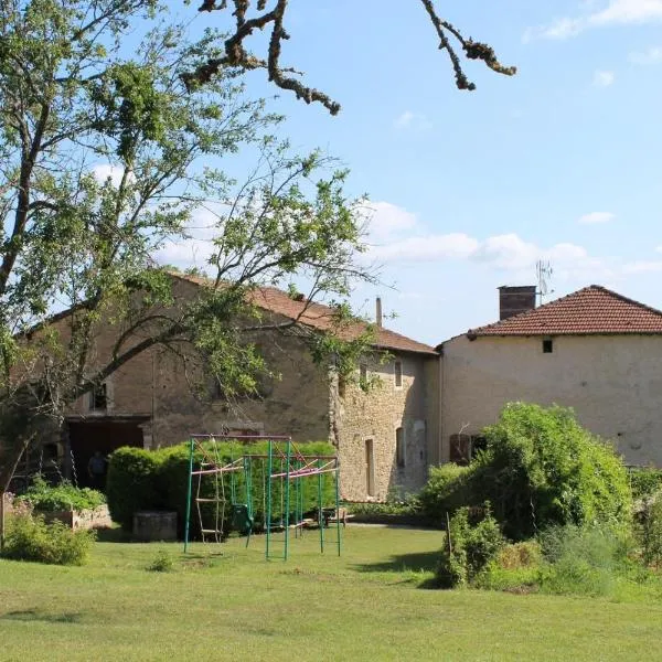 Les chambres d'hôtes de l'Ecurie Goupil，位于Allamps的酒店