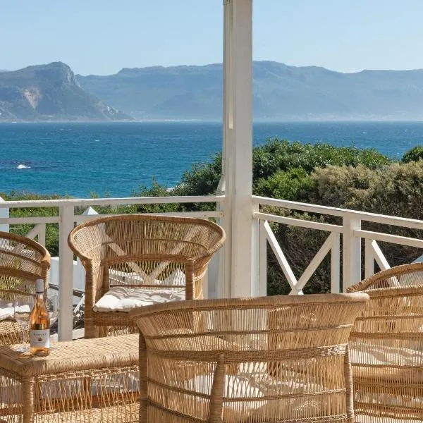 Boulders Beach Hotel, Cafe and Curio shop，位于西蒙镇的酒店