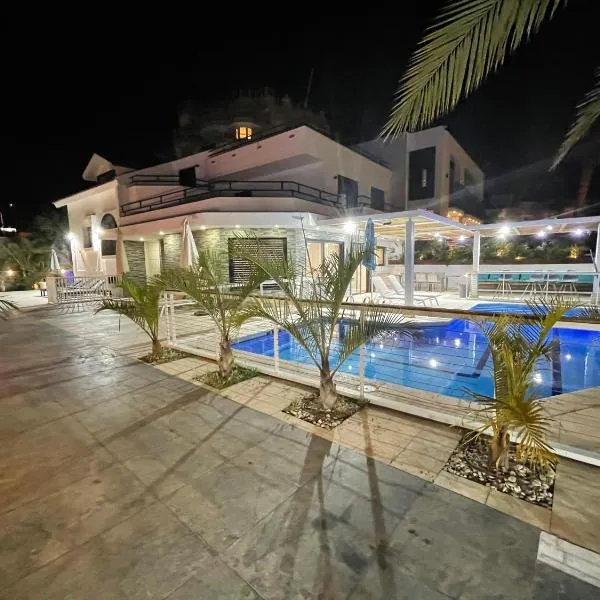 Villa white-design，位于埃拉特的酒店