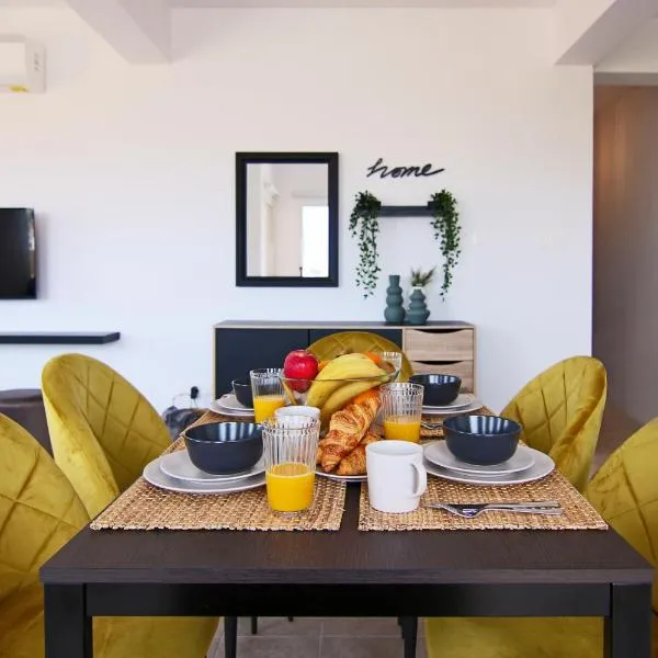 Phaedrus Living Cityview Luxury Flat Walnut Grove，位于Paphos的酒店