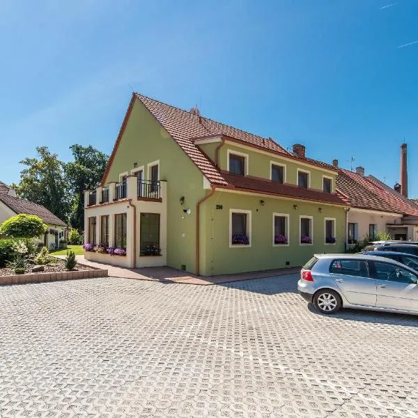 Třeboňské Apartmány，位于特热邦的酒店