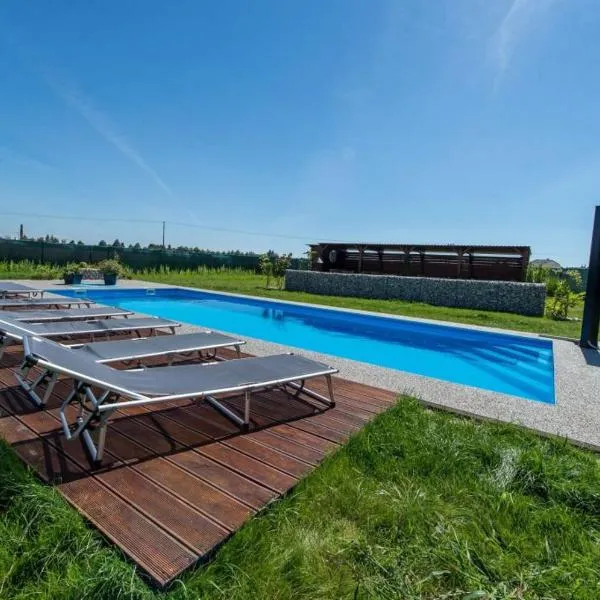 Apartmány Agave，位于特热邦的酒店