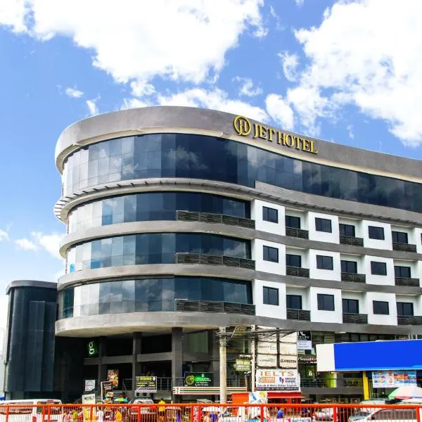 JET Hotel，位于San Celestino的酒店