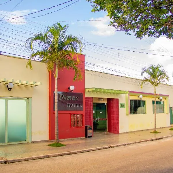 Domus Hotel Trindade Canaã dos Carajás，位于Canaã dos Carajás的酒店