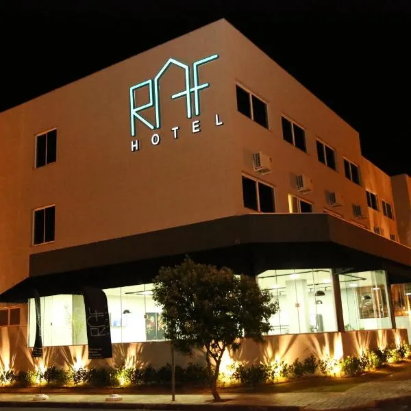 Raf Hotel，位于Cruzeiro do Oeste的酒店