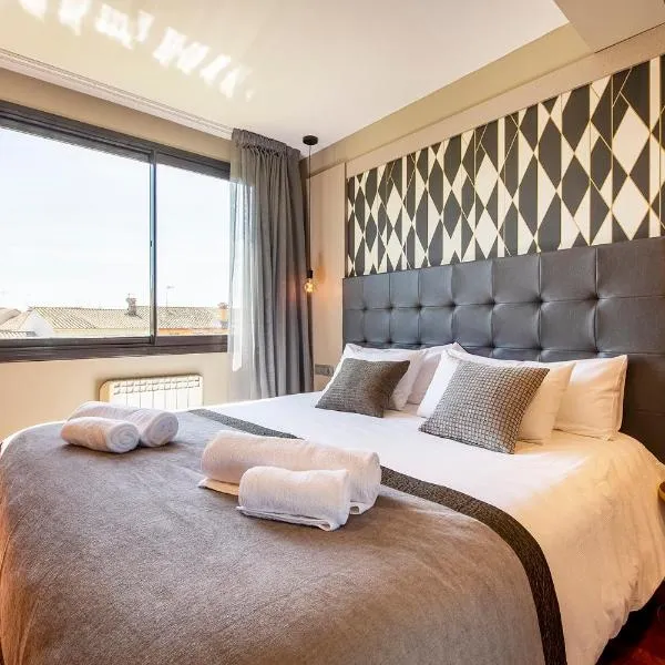 UP ROOMS BANYOLES，位于班约莱斯的酒店