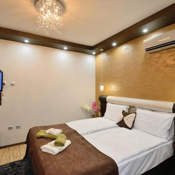 Fantasy Apartaments and studios Avenue комплекс Фантазия Хисаря，位于希萨里亚的酒店