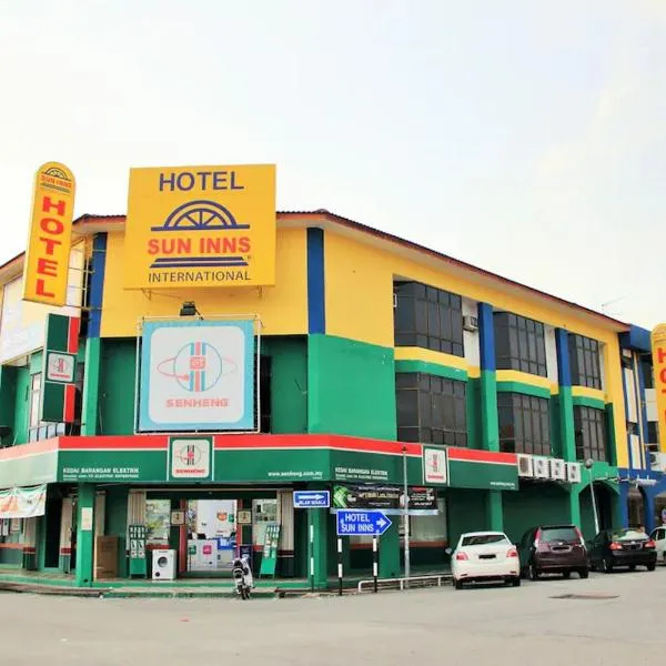 实兆远太阳酒店，位于Kampong Batu Tiga的酒店