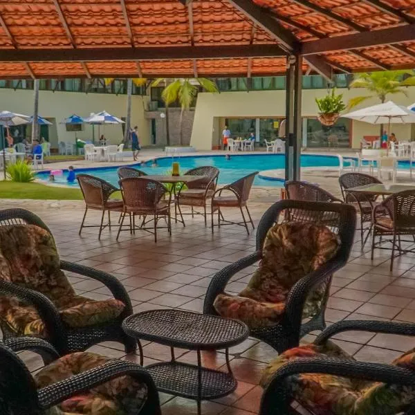 Orange Praia Hotel，位于Itapissuma的酒店