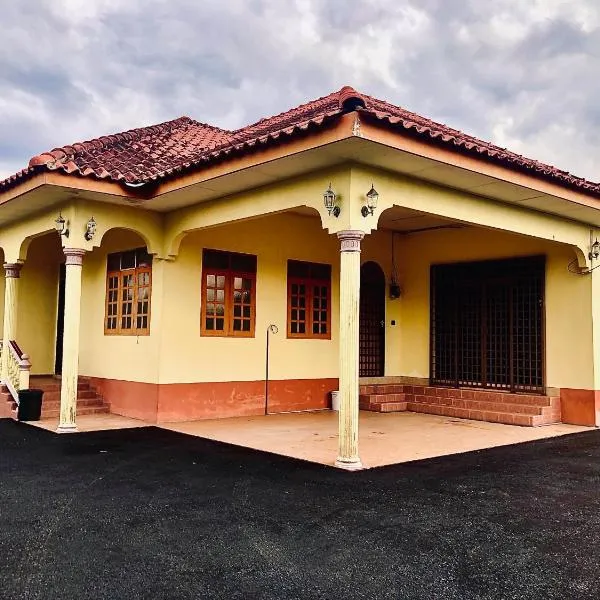 Suki Homestay 2，位于Kuala Berang的酒店