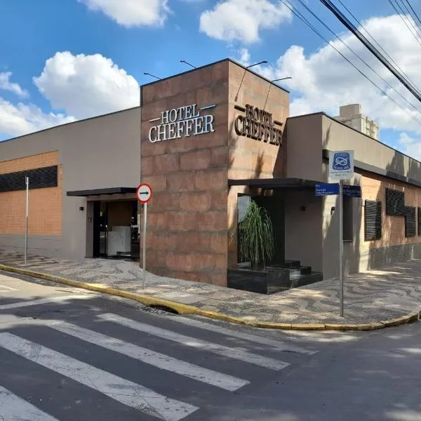 Hotel Cheffer，位于圣丽塔-杜帕萨夸特鲁的酒店