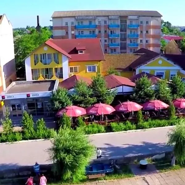 苏利纳珊瑚之家旅馆，位于Letea的酒店