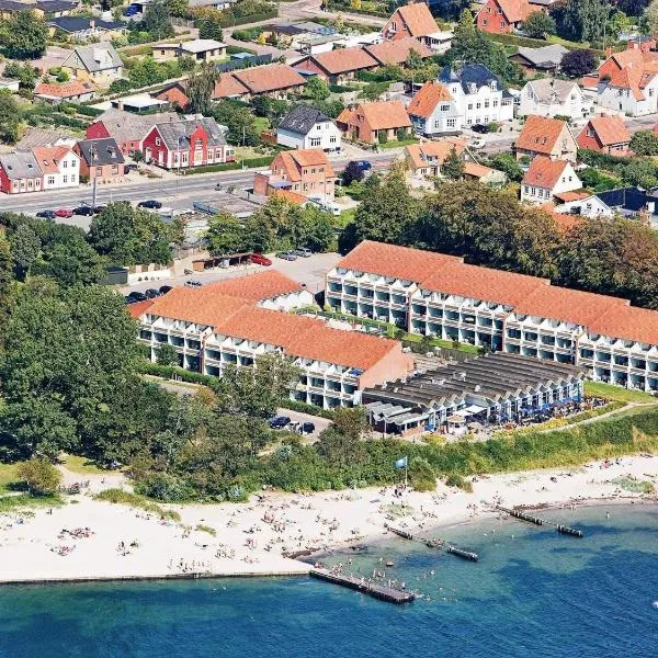 4 person holiday home on a holiday park in Faaborg，位于福堡的酒店