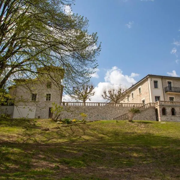 Castel serein，位于Meyrieu的酒店