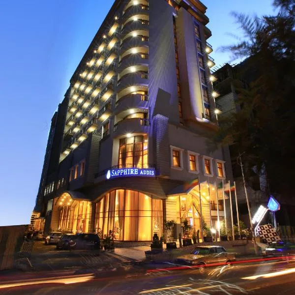 蓝宝石亚的斯酒店，位于Nefas Silk的酒店