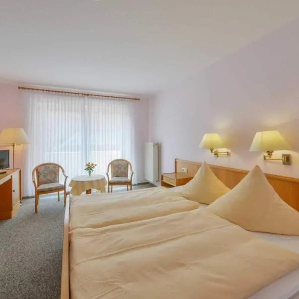 兰德宫布瑞班德酒店，位于萨伦堡的酒店