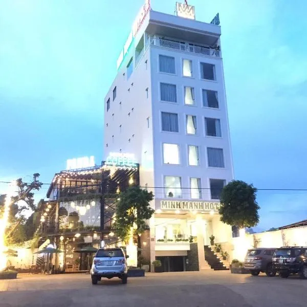Minh Manh Hotel 2，位于Plei Poô Xoi的酒店