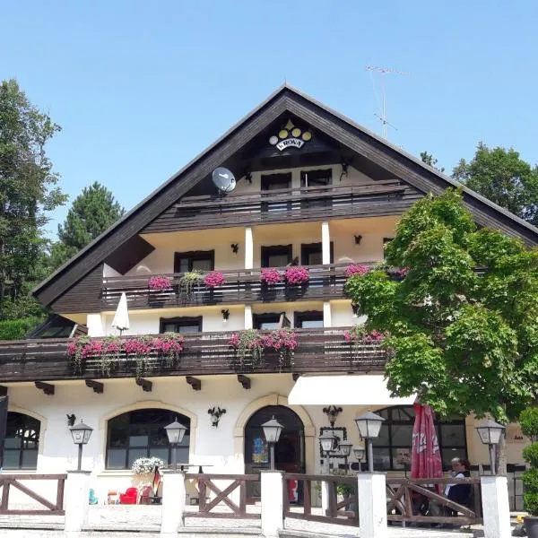 索贝克罗纳旅馆，位于Bistrica pri Tržiču的酒店