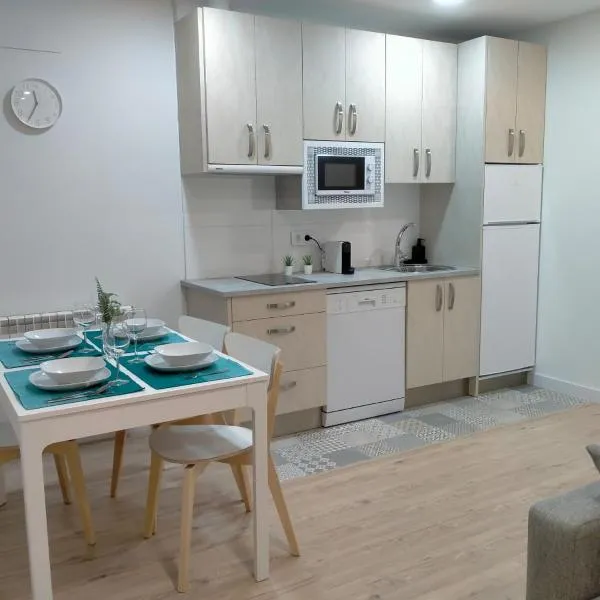 Apartamentos Adarve，位于罗德里戈城的酒店