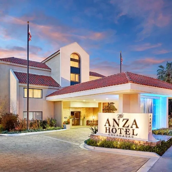 The Anza-a Calabasas Hotel，位于卡拉巴萨斯的酒店