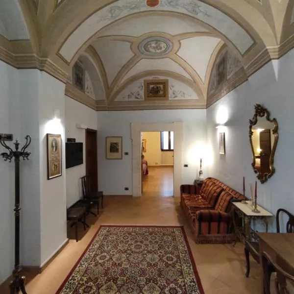 Palazzo Rustici b&b & apartments，位于拉奎拉的酒店