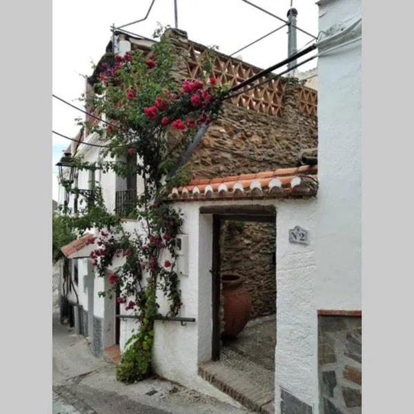 Casa Fuensanta balcón al mar de la Alpujarra，位于格拉纳达的酒店