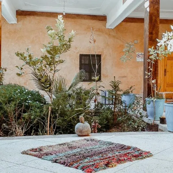 ZEN ECOLODGE，位于Tighli的酒店