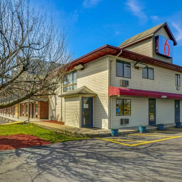 Motel 6 Carlisle, PA - Cumberland Valley，位于卡莱尔的酒店
