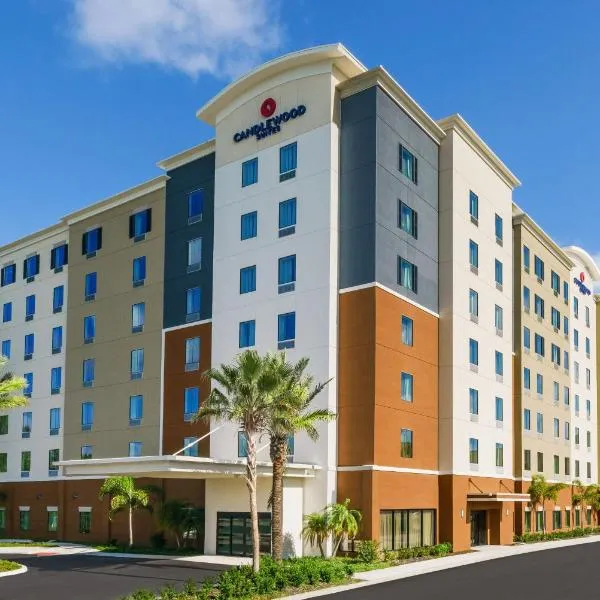 Candlewood Suites - Orlando - Lake Buena Vista by IHG，位于奥兰多的酒店