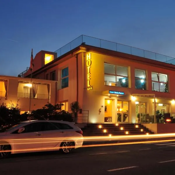 斯泰拉马瑞娜酒店，位于Punta Molara的酒店