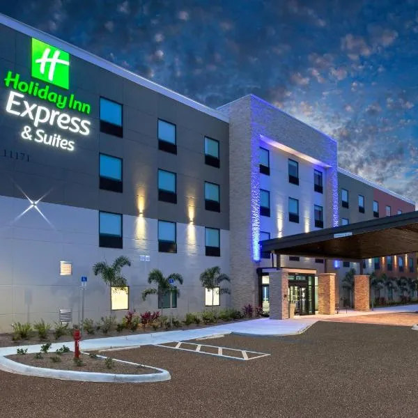 Holiday Inn Express & Suites - Ft Myers Beach-Sanibel Gateway, an IHG Hotel，位于Shell Point Village的酒店