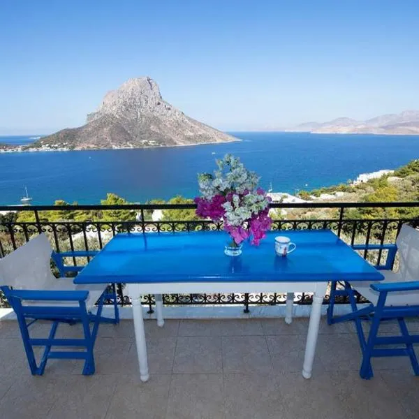 Eirinis house with amazing view in Masouri Kalymnos，位于卡利诺岛的酒店