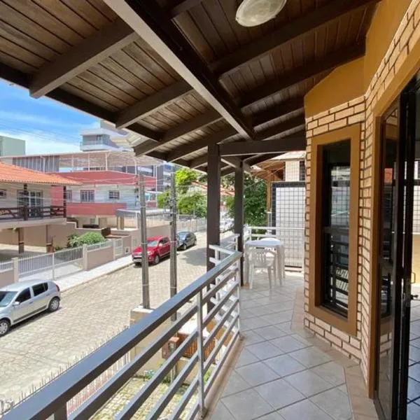 RESIDENCIAL PORTAL DO SOL，位于邦比尼亚斯的酒店