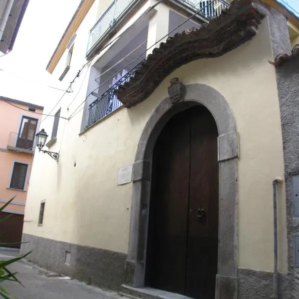 B&B Il Vecchio Portale，位于Castelluccio Inferiore的酒店