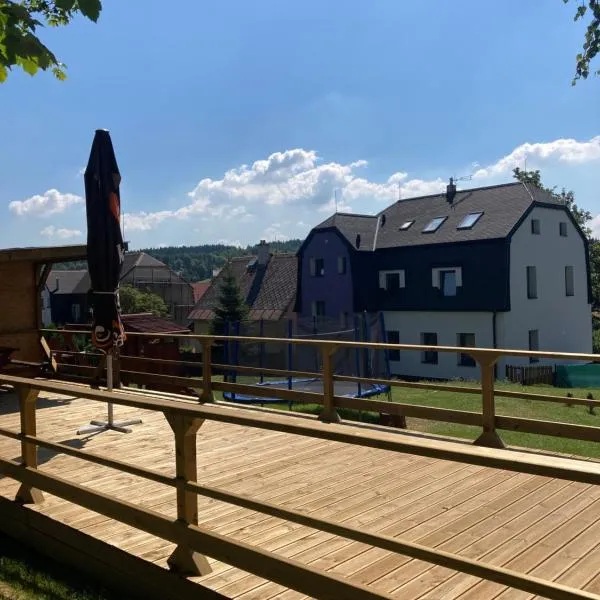 Apartments Villa Viola，位于科瓦斯卡的酒店