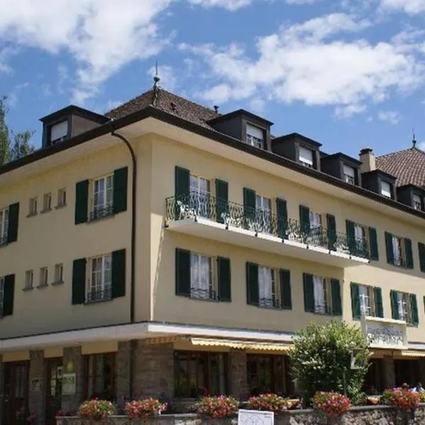 Châtonneyre Hotel & Restaurant，位于Rivaz的酒店