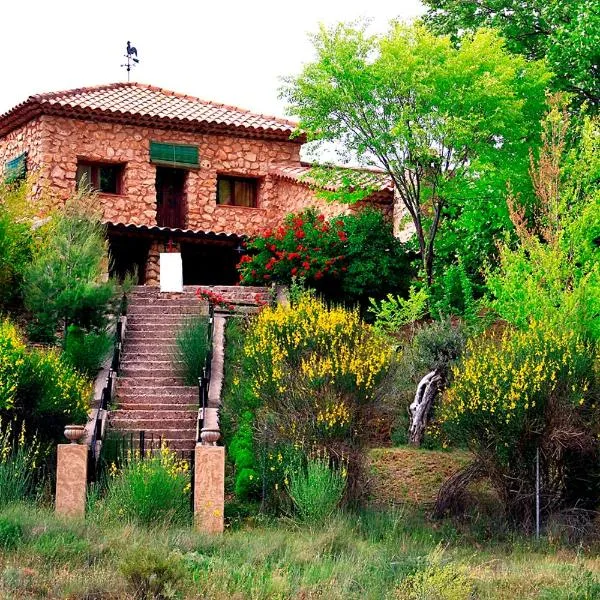 Royo Guarde, junto al río Mundo，位于La Casa de la Noguera的酒店