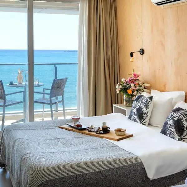 Sun Hotel By En Vie Beach，位于Asmaca的酒店
