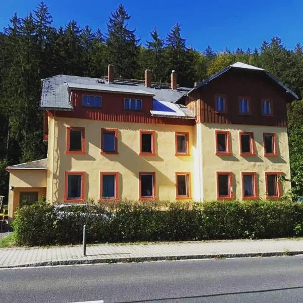 Haus Stefanie Elvire，位于Glashütte的酒店