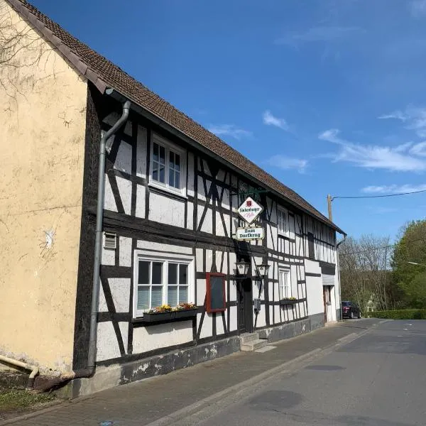 Landgasthof Zum Dorfkrug，位于魏尔布施的酒店