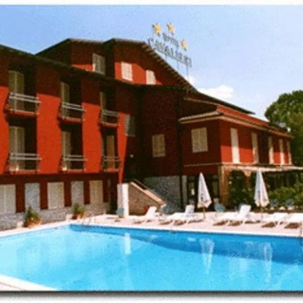 卡瓦列里酒店，位于特拉西梅诺湖畔帕西尼亚诺的酒店