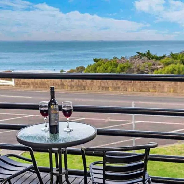 Oceanscape ~ OCEAN VIEWS Uninterrupted，位于波特兰的酒店