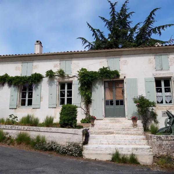 Maison Lépie，位于Pont-lʼAbbé-dʼArnoult的酒店