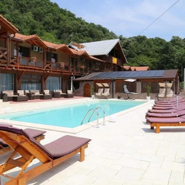 Pensiunea Deian-Clisura Dunării，位于Liubcova的酒店