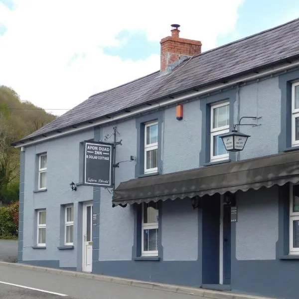 Afon Duad Inn and Dolau Cottage，位于West Cilrhedyn的酒店