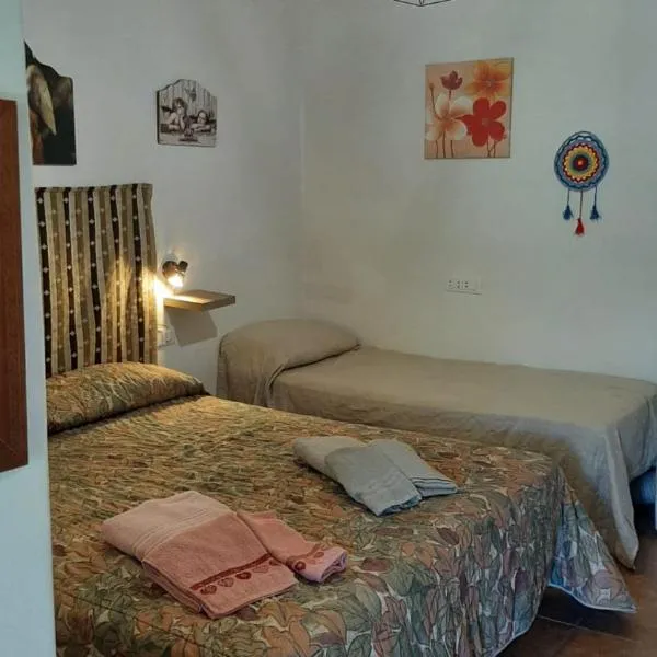 Casa Vacanza e Camera Fabiola,位于卡斯泰拉马莱的酒店